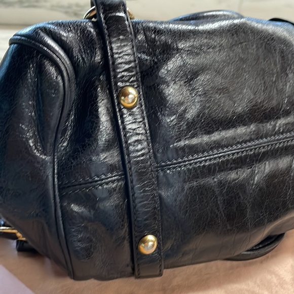 Miu Miu Bow Vitello Bag in Black w/ gold hardware - Picture 9 of 15